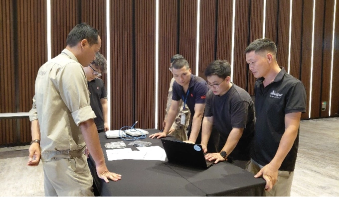 Đội ngũ NetNam triển khai hệ thống đường truyền Internet riêng biệt, tách biệt hoàn toàn với hạ tầng công cộng để đảm bảo an ninh thông tin.